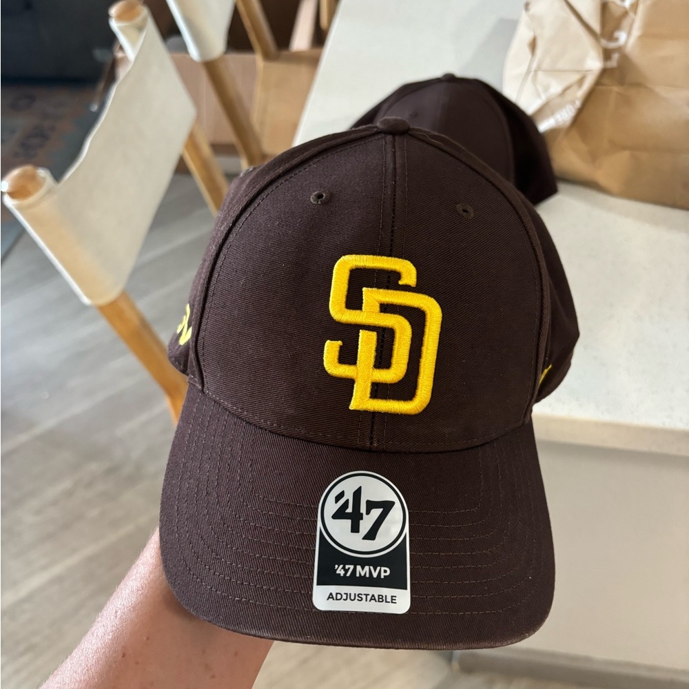 Padres baseball hat '47 MVP adjustable NWT